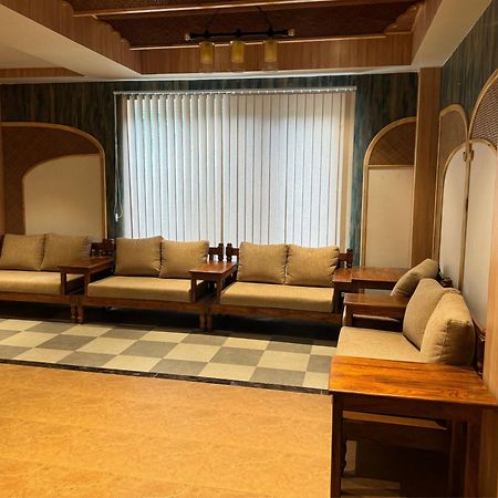 Hotel Vistara Катманду Екстер'єр фото