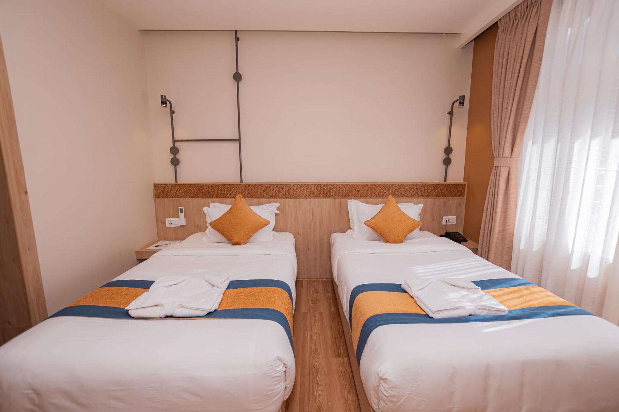 Hotel Vistara Катманду Екстер'єр фото