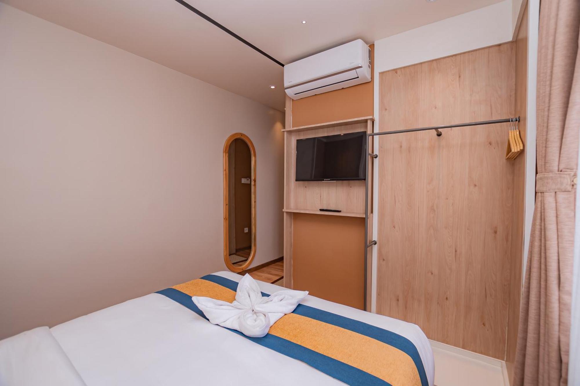 Hotel Vistara Катманду Екстер'єр фото
