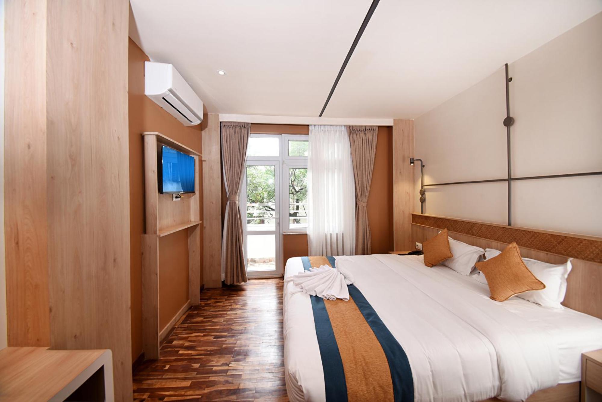 Hotel Vistara Катманду Екстер'єр фото