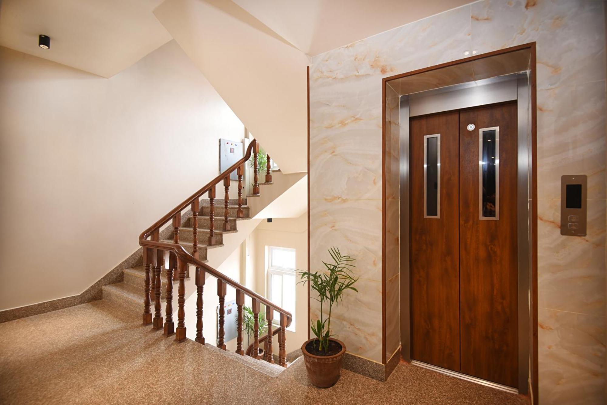 Hotel Vistara Катманду Екстер'єр фото