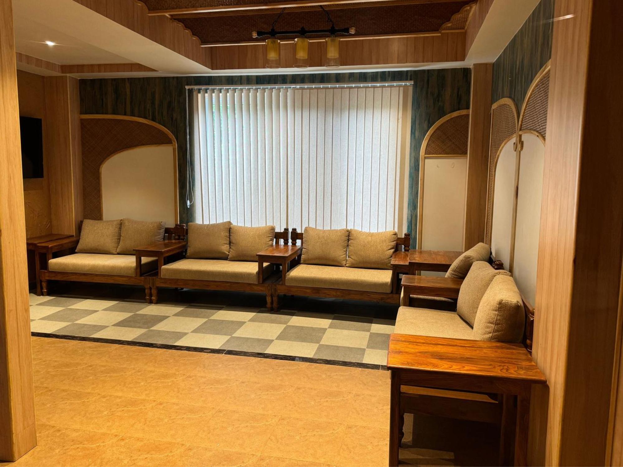 Hotel Vistara Катманду Екстер'єр фото